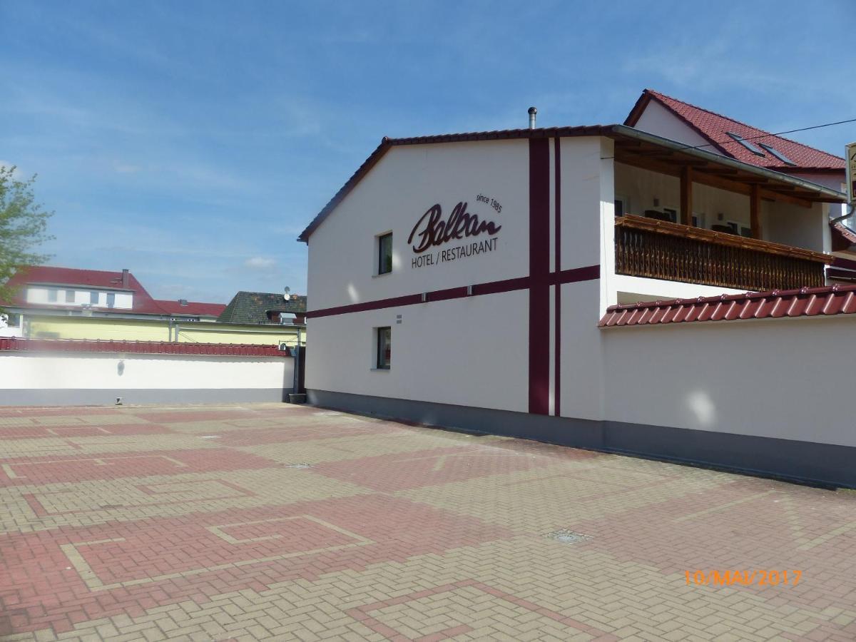 Hotel/Restaurant Balkan Зёммерда Экстерьер фото